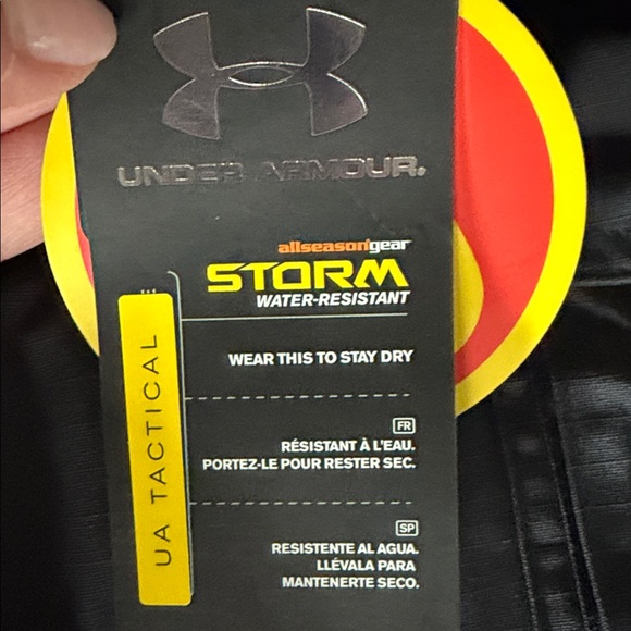 Under Armour - Picture 4 of 5